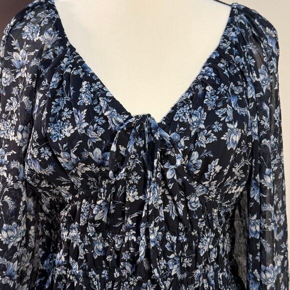 Express Blue Floral Smocked Peplum Blouse – Size M - Picture 2 of 8